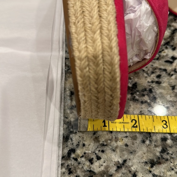 JESSICA SIMPSON WOMEN SIZE 10M FUSCHIA SIERA WEDGE SANDAL - Picture 17 of 17